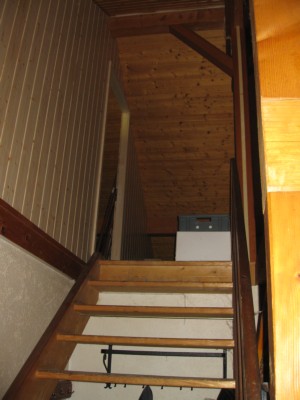 Treppe zum Lager.JPG