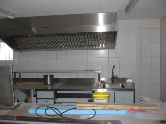 Küche Einbau.JPG